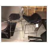 2PC METAL BARSTOOLS