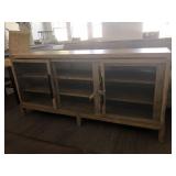 MEDIA CABINET