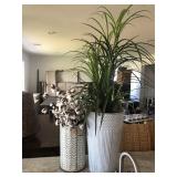 FLOOR PLANT & PLANTER