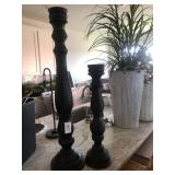 2PC BLACK CANDLESTICKS