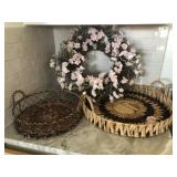 BASKETS & WREATH
