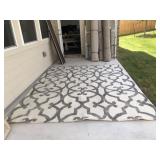 AREA RUG