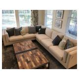 10PC SECTIONAL SOFA & PILLOWS