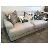7PC COUCH & PILLOWS