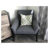 2PC ARMCHAIR & PILLOW