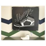2PC SHOE CANVAS & DECO