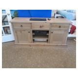 MEDIA CABINET