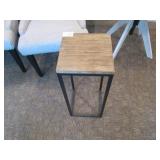 ACCENT TABLE