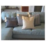 5 PILLOWS