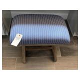 UPHOLSTERED WOOD BENCH