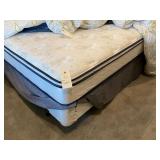 QUEN SIZE MATTRESS & BOXSPRING, FRAME