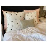 THRESHOLD QUEEN BEDDING
