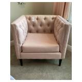 SKYLINE IMPORTS LLC PINK CHAIR