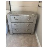 3 DRAWER CHEST