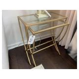 NESTING TABLES