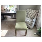 UPHOLSTERED CHAIR