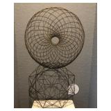 2PC ASSORTED WIRE WALL HANGING