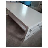 WHITE WOOD COFFEE TABLE