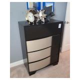 COASTER DRESSER