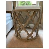 ROUND END TABLE