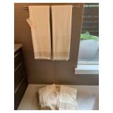 BATH TOWELS