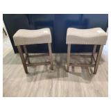 STOOLS