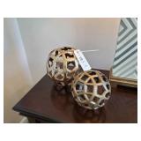 DECO ITEMS