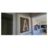 WOOD PALLET "A" WALL DÉCOR