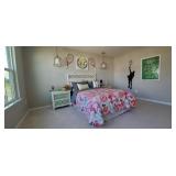4PC-CREAM & GREEN "MAGNUSSEN" BEDROOM SET