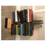 BOOKS & BOOKENDS