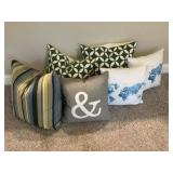 6PC ASSORTED PILLOWS