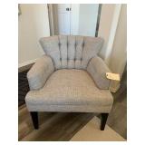 UPHOLSTERED CHAIR