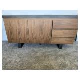 MEDIA CABINET