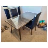 TABLE & 2 CHAIRS