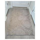 AREA RUG