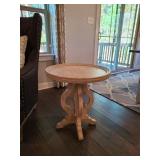 WOOD ACCENT TABLE