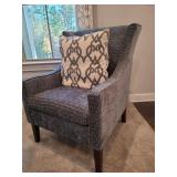 ARM CHAIR W/PILLOW
