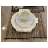 ASSORTED PLACE SETTING