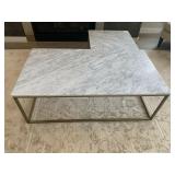 NESTING TABLES