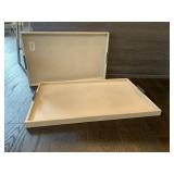 2 DECO TRAYS