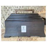 WOOD BREAD HOLDER