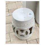 ACCENT TABLE