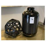 VASE W/DECO