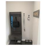 WOOD HALL TREE W/BENCH