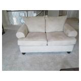 LOVE SEAT W/FOOTSTOOL