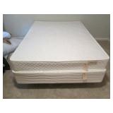 FULL MATTRESS & BOXSPRINGS