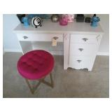 WHITE DESK W/STOOL