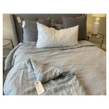 QUEEN BEDDING