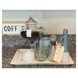 ASSORTED KITCHEN ITEMS