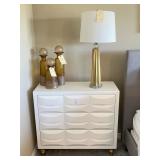 NIGHTSTANDS